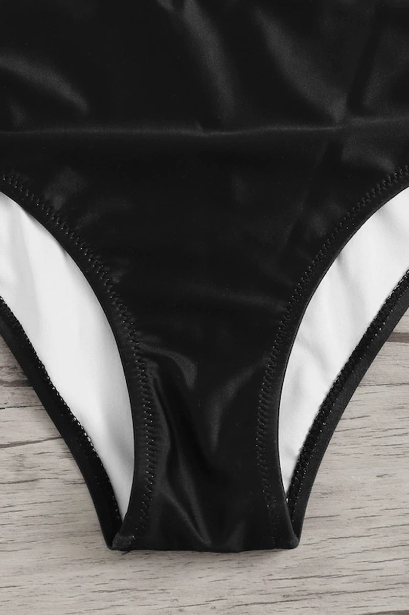 Maillot de Bain Entier à Rayures et Col Halter