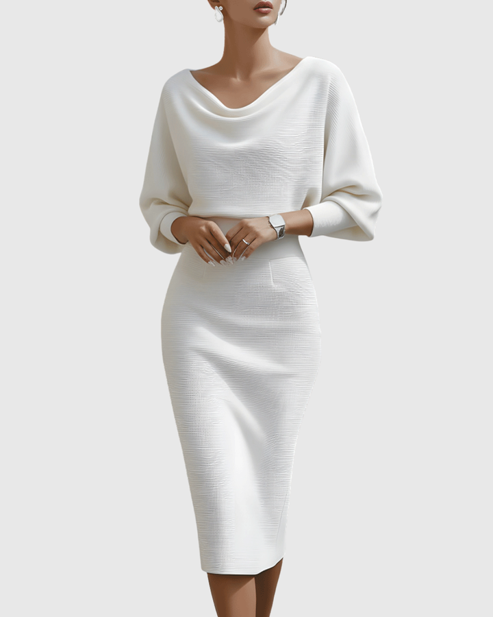 ISMERIA | Robe midi avec des manches chauve-souris