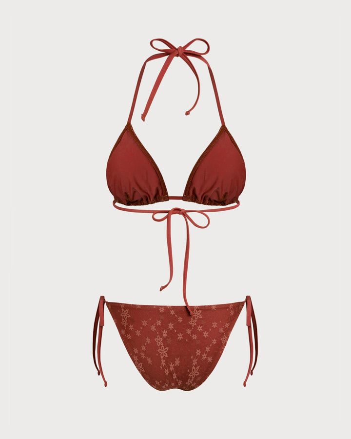 Ensemble de bikini en maille rouge à dos nu