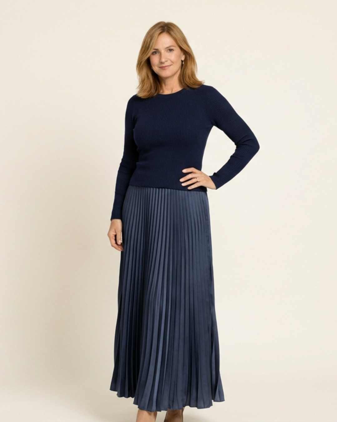 Claudia - Robe maxi avec pull et jupe plissée