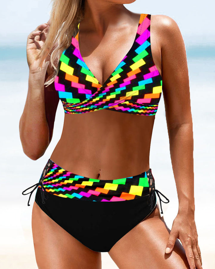 Eva – Bikini coloré et joyeux