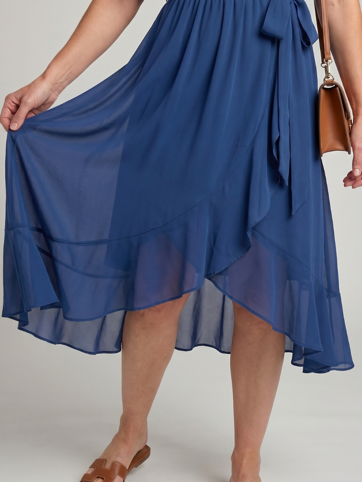 Keziah | Robe Midi à Manches Courtes en Drapé Doux
