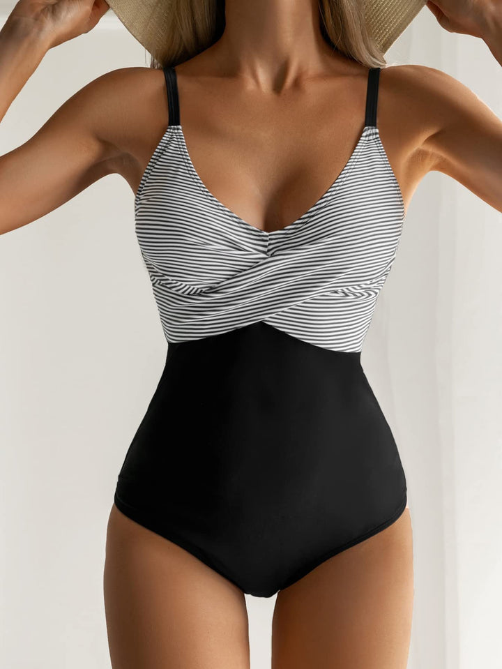 Maillot de Bain Entier Contenant à Rayures ou à Carreaux