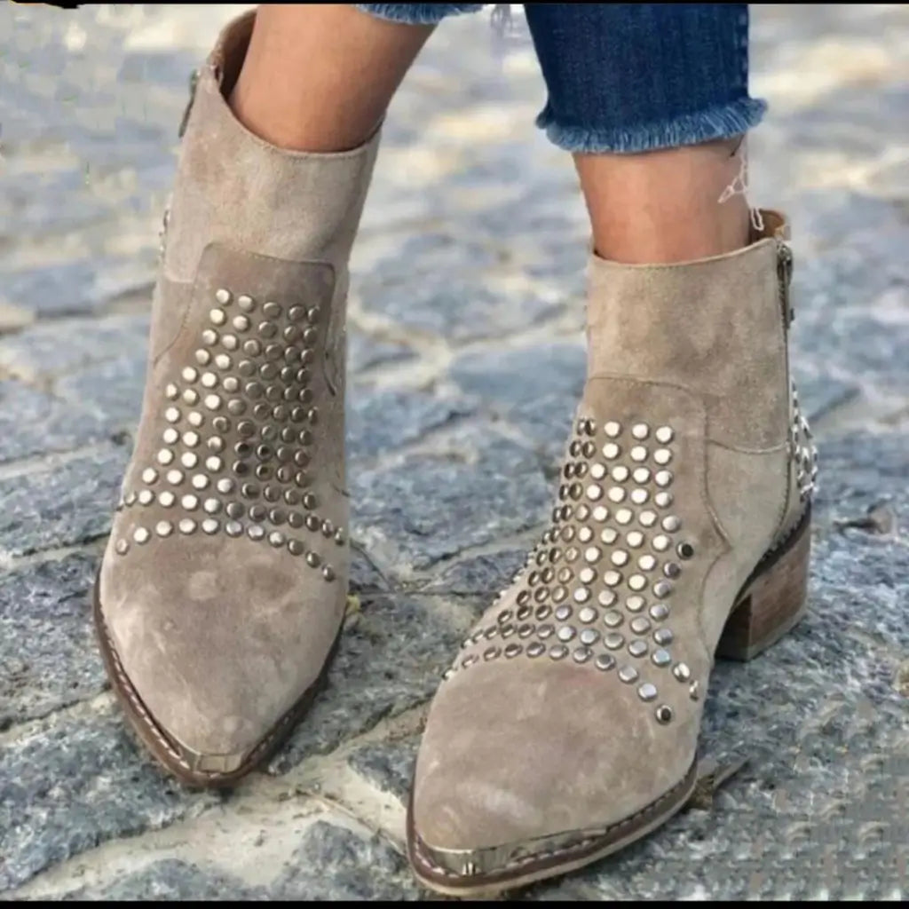 Sloane™ | Bottines à Bord Clouté