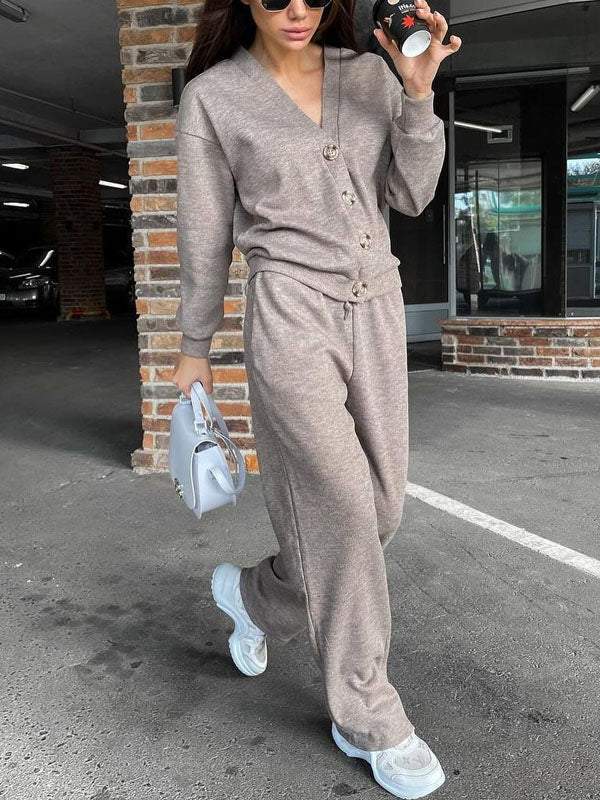 Cardigan et Pantalons – Élégance Douce et Confort Absolu – Giulia