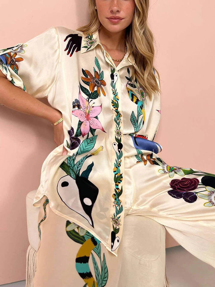 Nika | Ensemble chemise et pantalon en satin à imprimé unique Vibes Resort