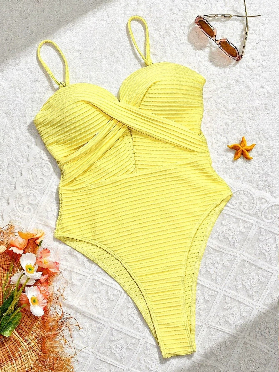 Maillot de Bain Une Pièce Côtelé à Découpe Croisée