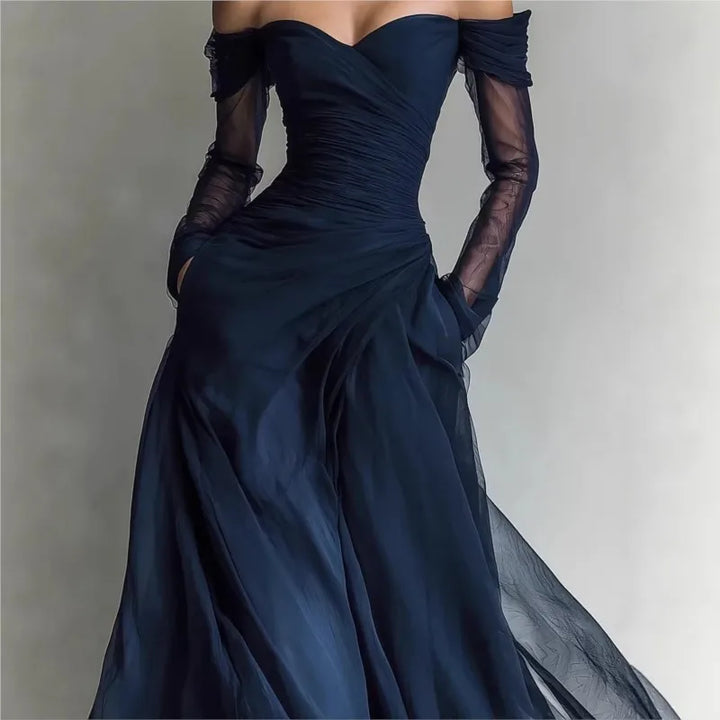 Matilda • Robe longue à épaules dénudées