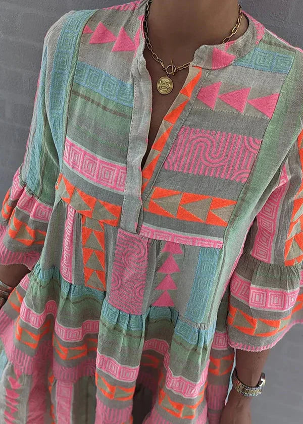 Ava | Robe d'été en chanvre chic à col en V