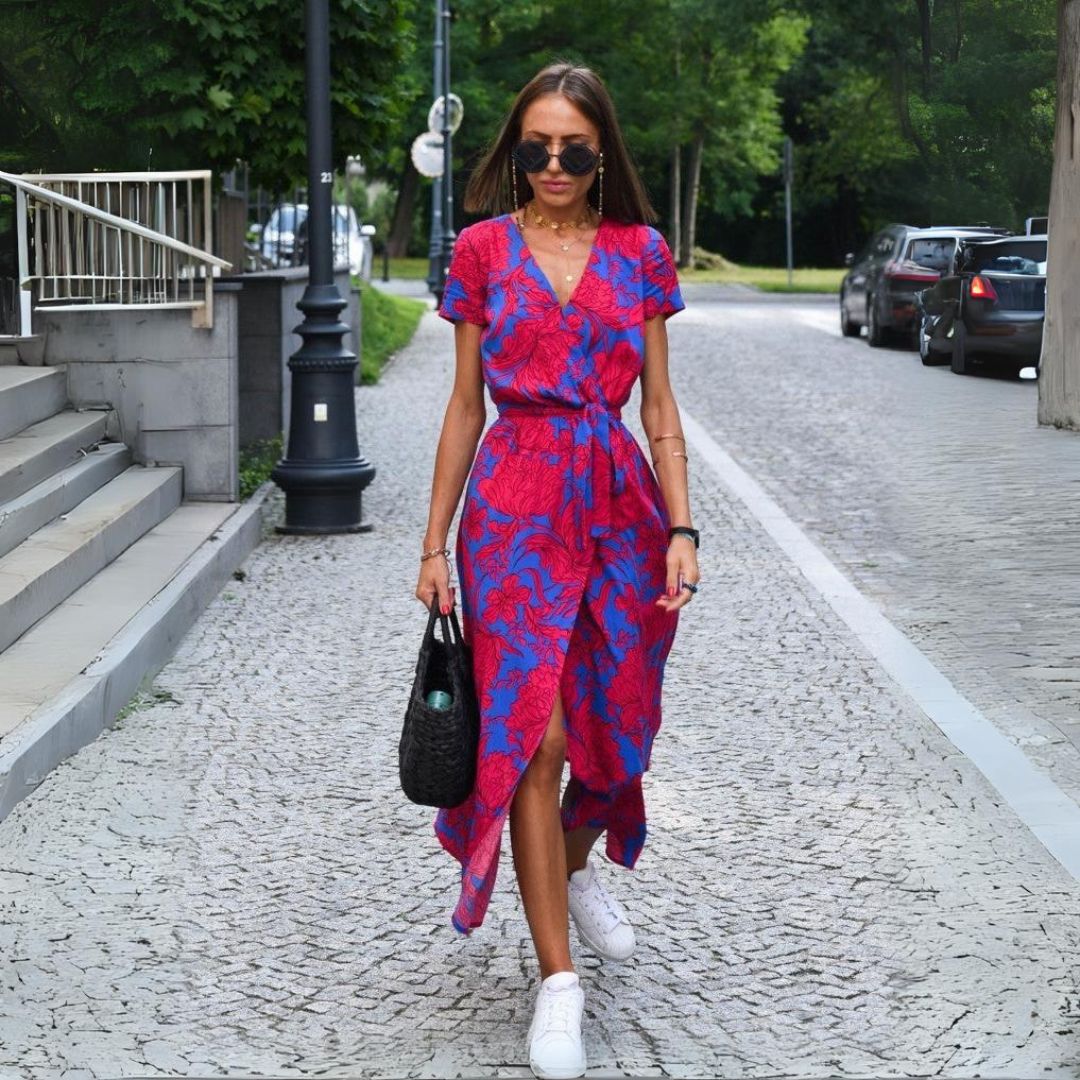 Judy | Robe Florale Élégante à Col V