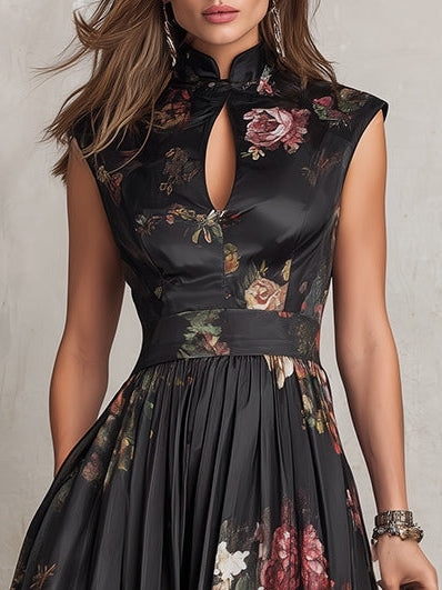 Patricia | Robe Midi Plissée en Satin Noir à Fleurs
