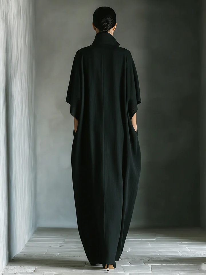 Susan • Robe Maxi Noire Surdimensionnée avec Manches Kimono