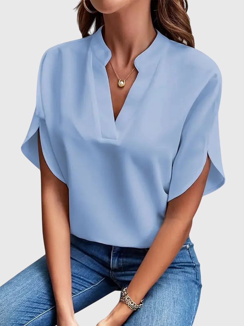 Beatrix | Chemise V-Décollée Douce et Élégante