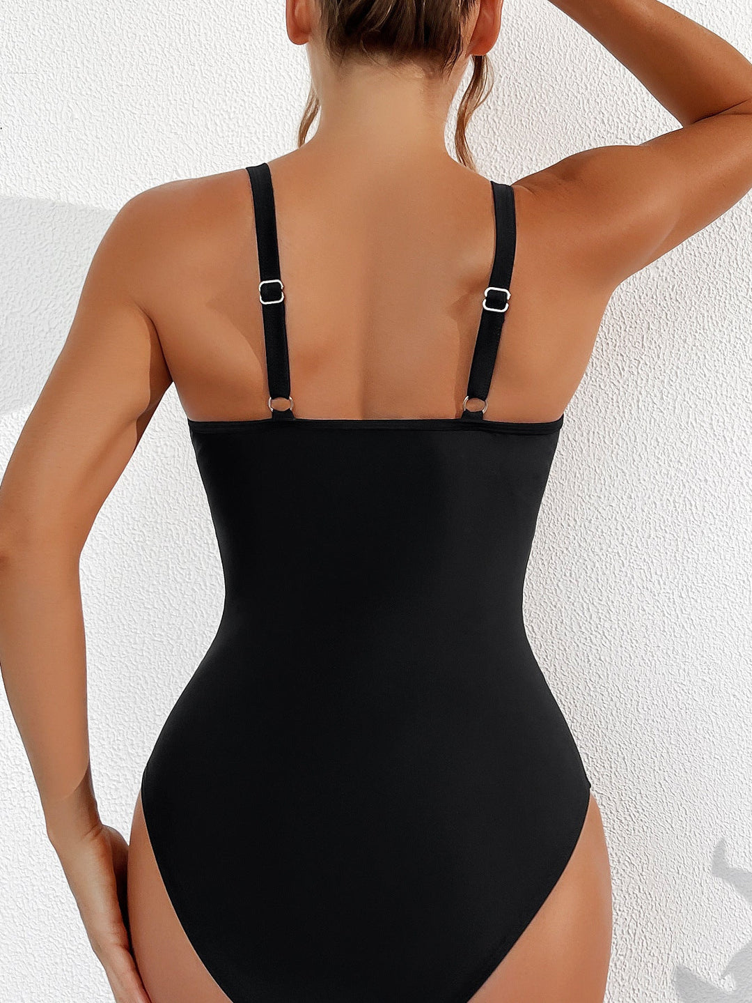 Maillot de Bain à Décolleté en V avec Bretelles Réglables et Détail Transparent