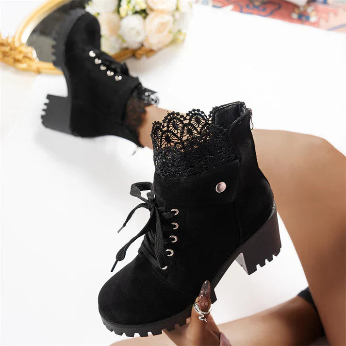 Tania - Bottines en dentelle avec talon épais