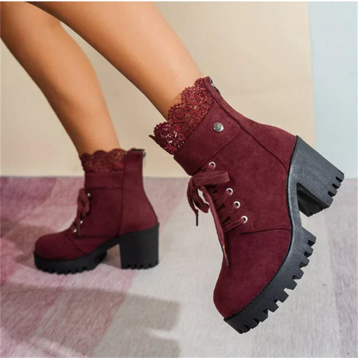 Tania - Bottines en dentelle avec talon épais