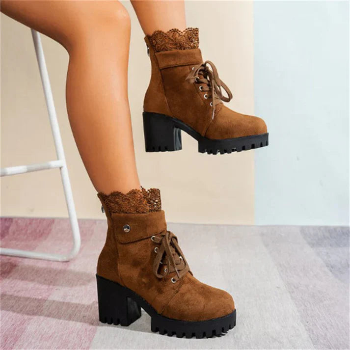 Tania - Bottines en dentelle avec talon épais
