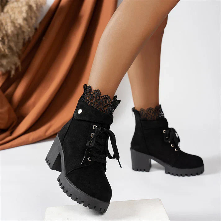 Tania - Bottines en dentelle avec talon épais