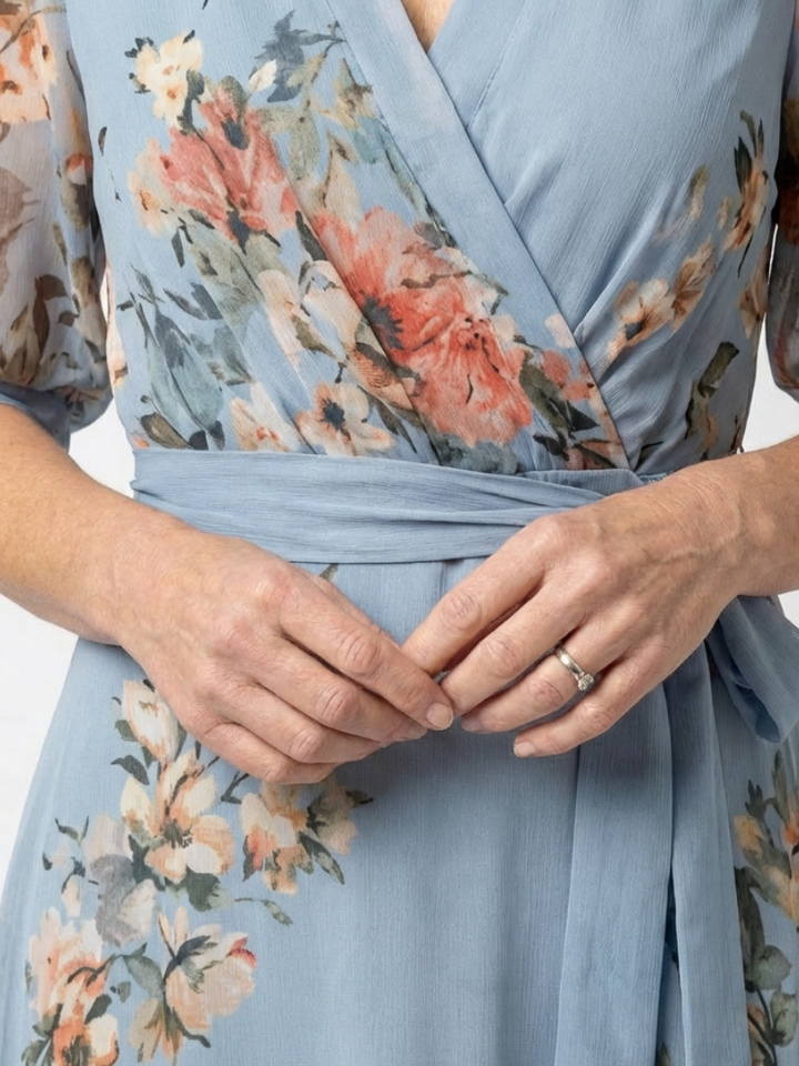 ELOWEN | ROBE MAXI À ENCOLURE EN V FLORALE