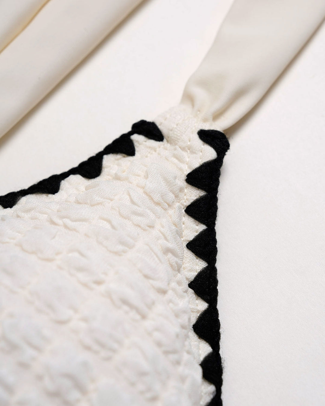 Ensemble de Bikini Triangle Contrastant Blanc